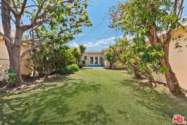 212 N Palm Drive, Beverly Hills, CA 90210
