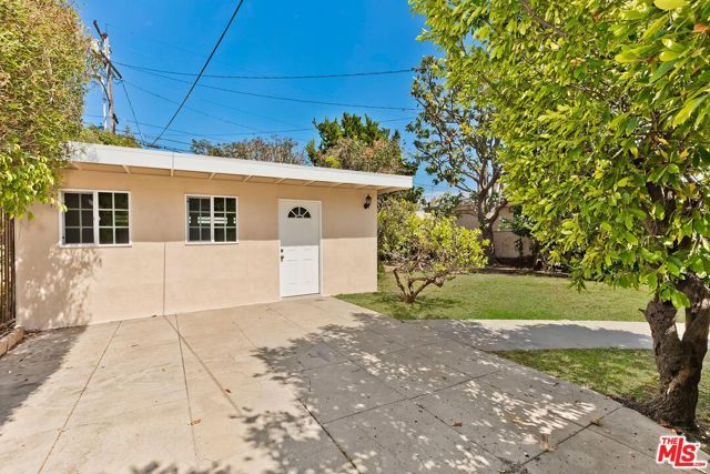 212 N Palm Drive, Beverly Hills, CA 90210