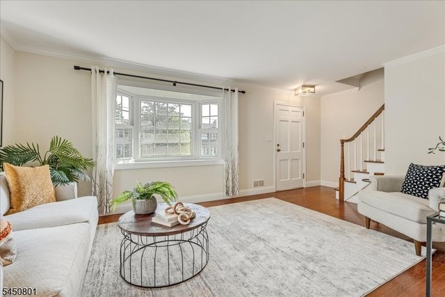 1018 Grandview Ave, Westfield Town, NJ 07090
