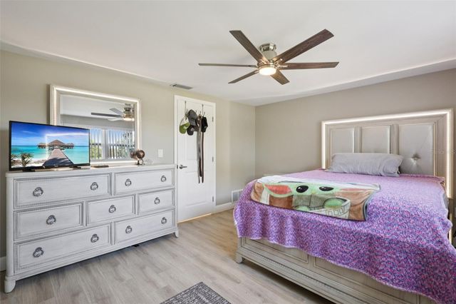 8301 VALLEY STREAM LANE, Hudson, FL 34667