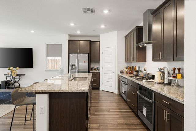 998 Fullerton Ranch Dr, Lincoln, CA 95648