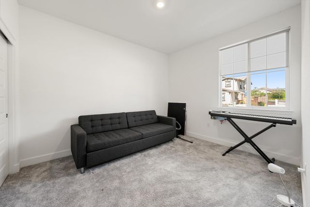 998 Fullerton Ranch Dr, Lincoln, CA 95648