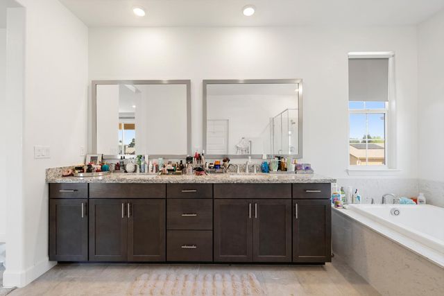 998 Fullerton Ranch Dr, Lincoln, CA 95648