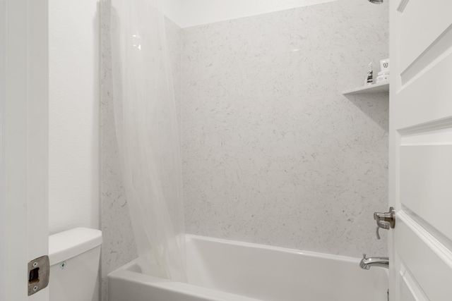 998 Fullerton Ranch Dr, Lincoln, CA 95648