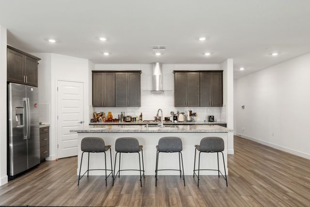 998 Fullerton Ranch Dr, Lincoln, CA 95648