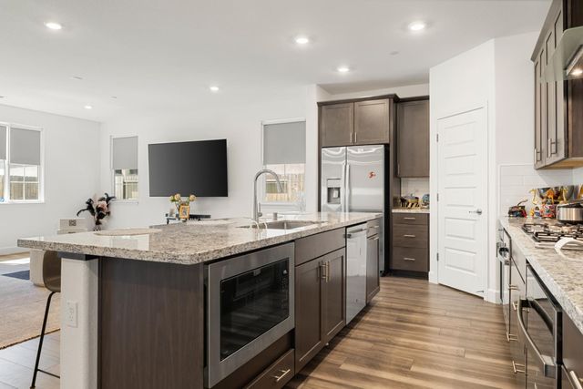 998 Fullerton Ranch Dr, Lincoln, CA 95648