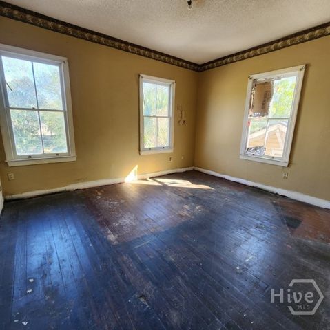 1707 Le Grand Street, Savannah, GA 31401