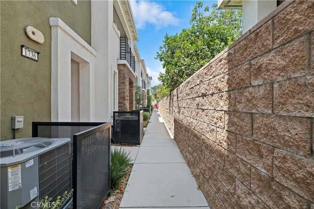 1750 Cayton Loop, West Covina, CA 91790