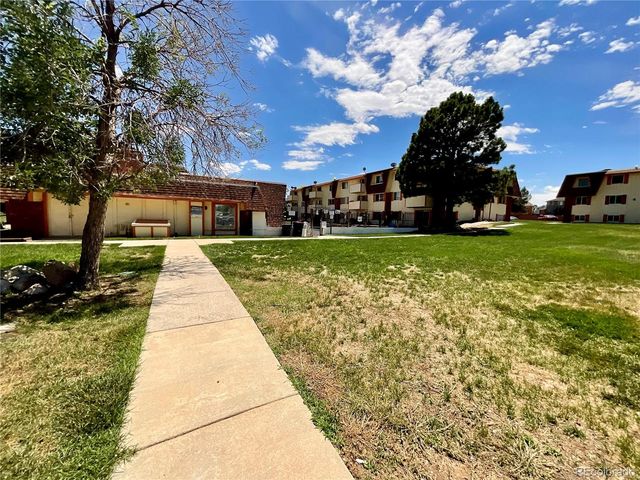 10211 Ura Lane 6-302, Denver, CO 80260