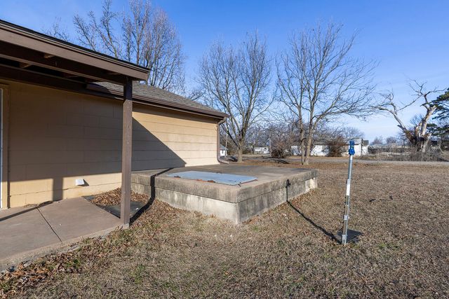 608 N 2nd Street, Jay, OK 74346