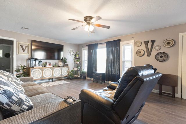 608 N 2nd Street, Jay, OK 74346