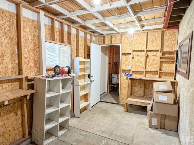 5001 Belle Terrace 6, Bakersfield, CA 93309