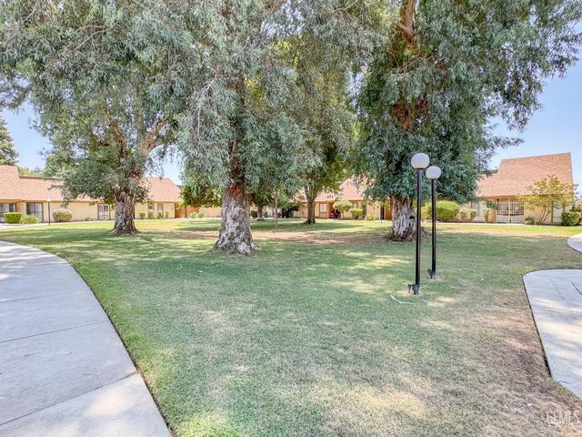 5001 Belle Terrace 6, Bakersfield, CA 93309