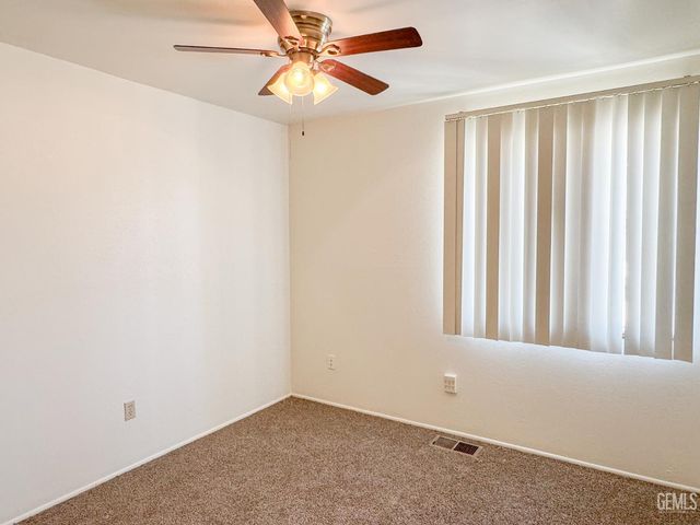 5001 Belle Terrace 6, Bakersfield, CA 93309
