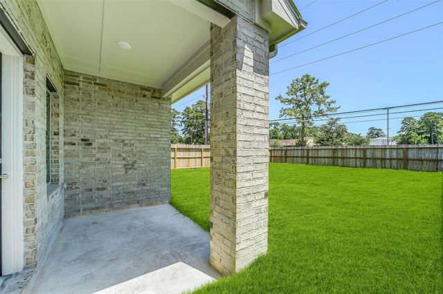 11928 Lakewood West Drive, Cypress, TX 77429