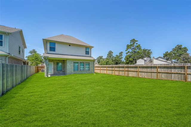 11928 Lakewood West Drive, Cypress, TX 77429