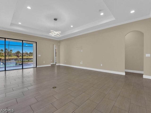 10093 Avalon Lake CIR, Fort Myers, FL 33913