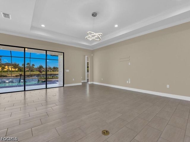 10093 Avalon Lake CIR, Fort Myers, FL 33913