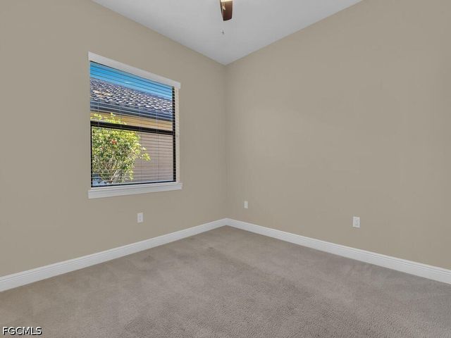 10093 Avalon Lake CIR, Fort Myers, FL 33913