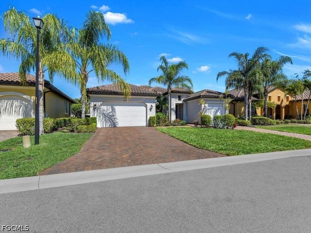 10093 Avalon Lake CIR, Fort Myers, FL 33913