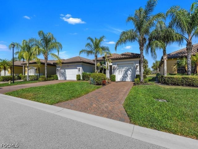 10093 Avalon Lake CIR, Fort Myers, FL 33913