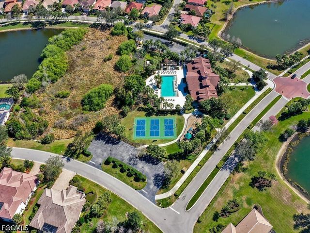 10093 Avalon Lake CIR, Fort Myers, FL 33913