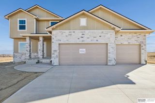 18055 Sycamore Drive, Gretna, NE 68028