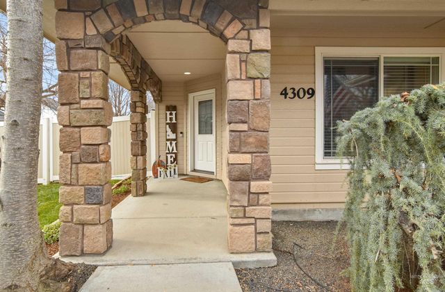 4309 N Heritage Woods Way, Meridian, ID 83646