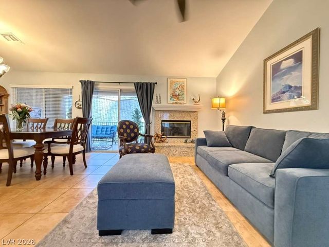 8665 Prairie Hill Drive, Las Vegas, NV 89134