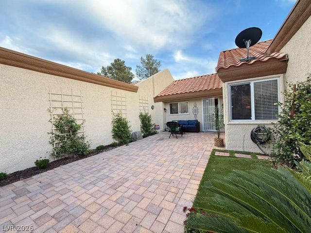 8665 Prairie Hill Drive, Las Vegas, NV 89134