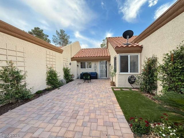 8665 Prairie Hill Drive, Las Vegas, NV 89134