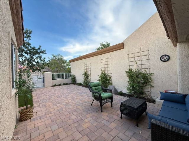 8665 Prairie Hill Drive, Las Vegas, NV 89134