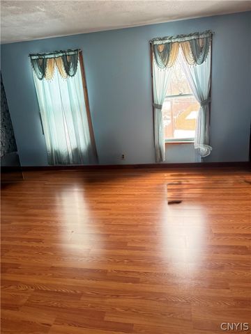 935 Jay Street, Utica, NY 13501