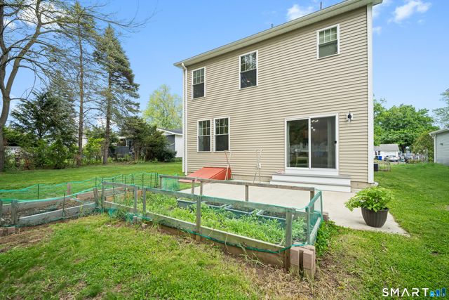 15 Third Street, Windsor Locks, CT 06096
