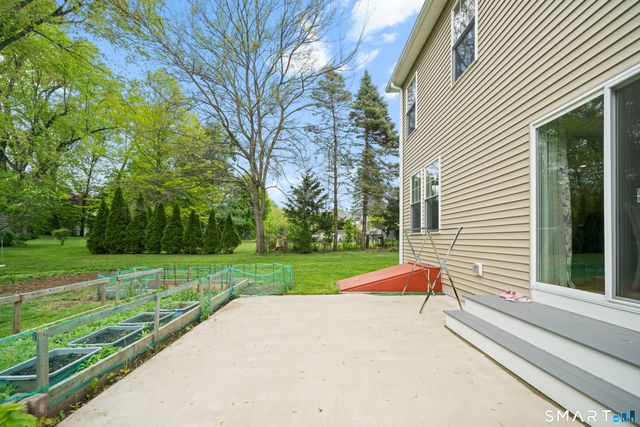 15 Third Street, Windsor Locks, CT 06096