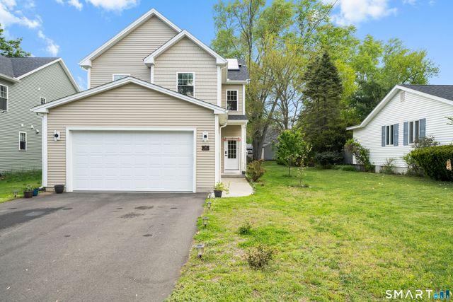 15 Third Street, Windsor Locks, CT 06096