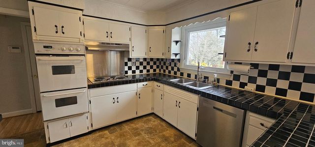 4202 YATES RD, Beltsville, MD 20705