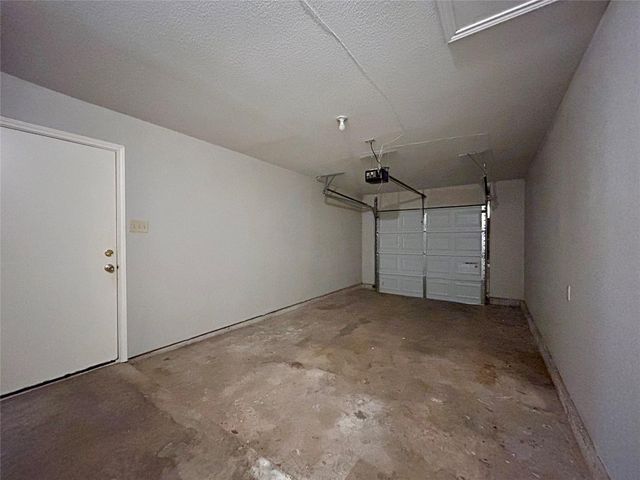 9304 Kempler DR A, Austin, TX 78748