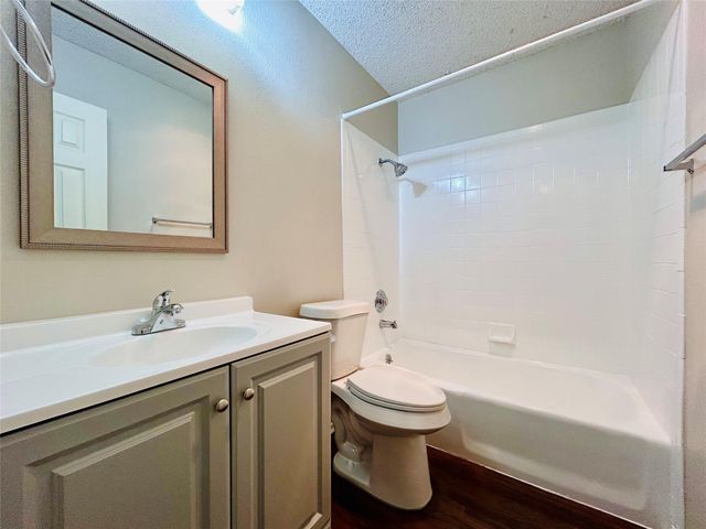 9304 Kempler DR A, Austin, TX 78748