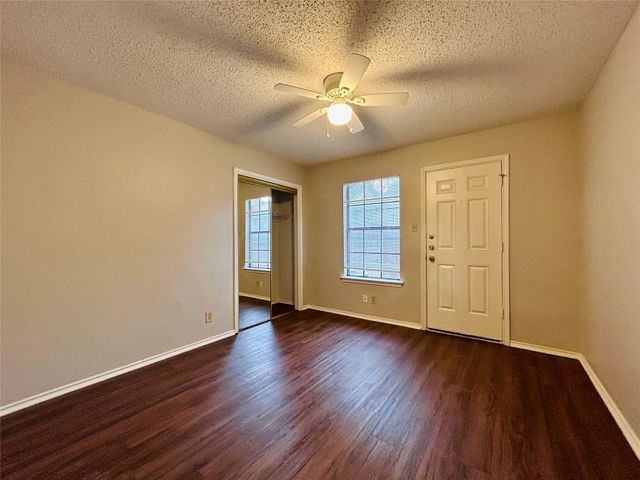 9304 Kempler DR A, Austin, TX 78748