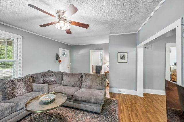1809 Dry Valley Road, Rossville, GA 30741
