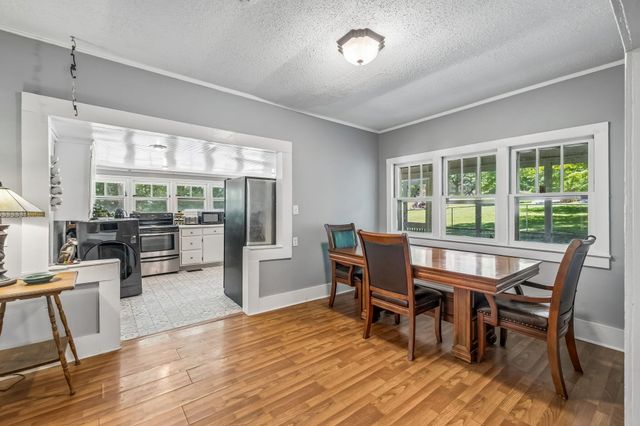 1809 Dry Valley Road, Rossville, GA 30741