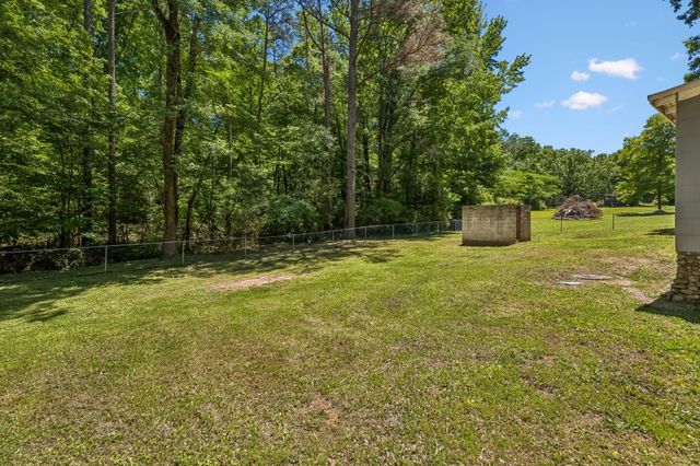 1809 Dry Valley Road, Rossville, GA 30741