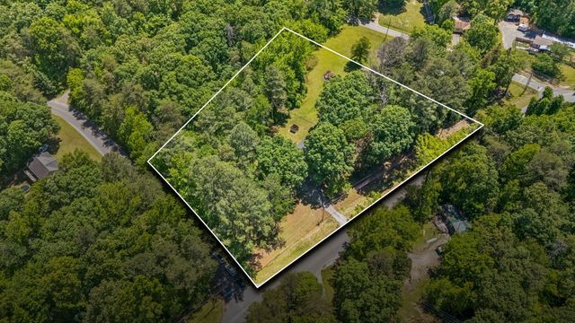1809 Dry Valley Road, Rossville, GA 30741