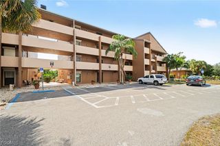 2069 W Lakeview BLVD 5, North Fort Myers, FL 33903