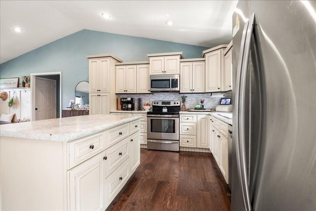 300 Landen Drive, Corbin, KY 40701
