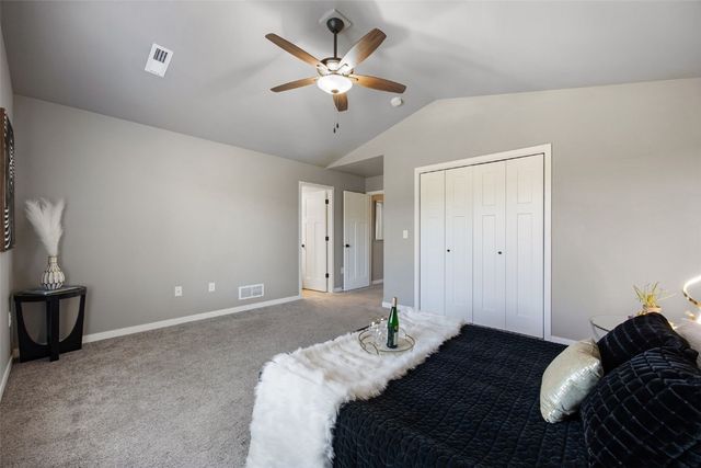 856 N 1st Avenue, Iowa City, IA 52245