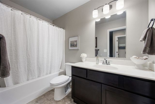 856 N 1st Avenue, Iowa City, IA 52245