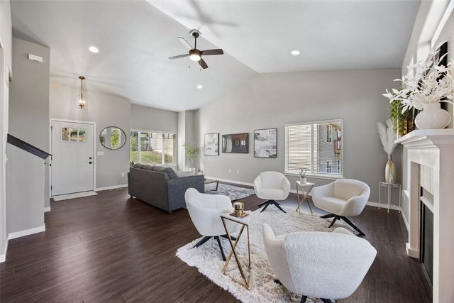 856 N 1st Avenue, Iowa City, IA 52245