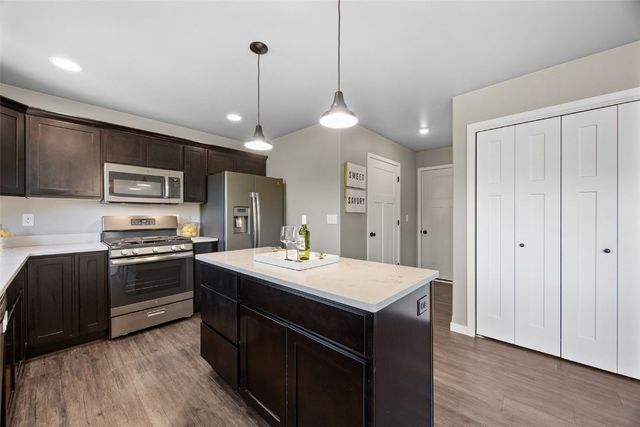 856 N 1st Avenue, Iowa City, IA 52245